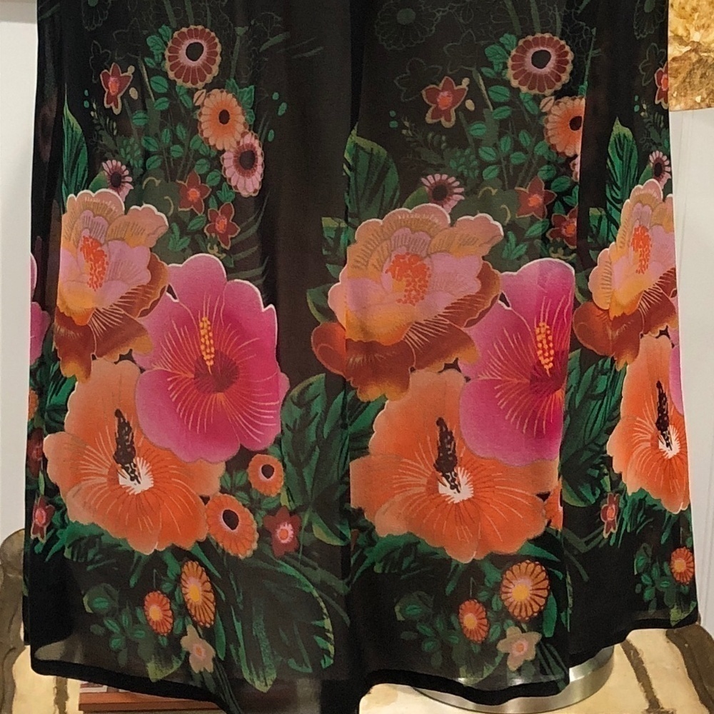 Anthropologie FEI Hibiscus Floral Pattern Sheer Silk Black Peasant Blouse M - Picture 2 of 11